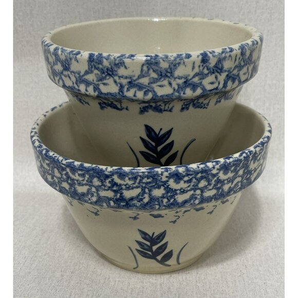 2 Ransbottom Roseville Pottery Wheat Blue Spongeware Nesting Bowls 6 & 7 Inch - Picture 1 of 10